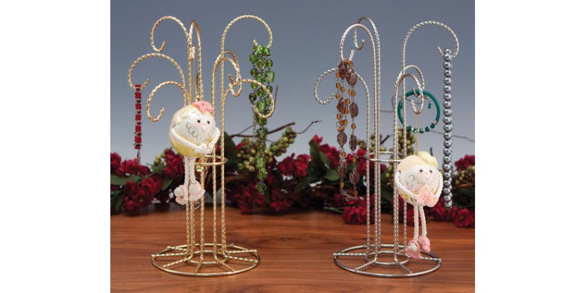 https://ilcshop.i-love-christmas.com/image/cache/catalog/metal-ornament-trees/473%20gold%20and%20silver-850x425.jpg